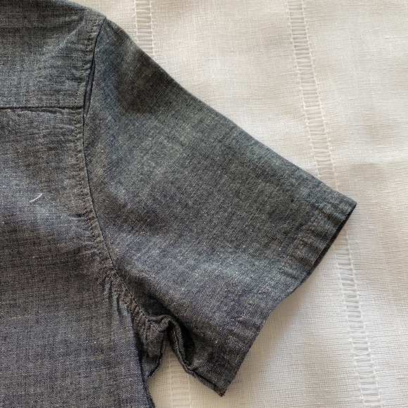 The Jean Shop New York denim short sleeve button down shirt. - Picture 10 of 12